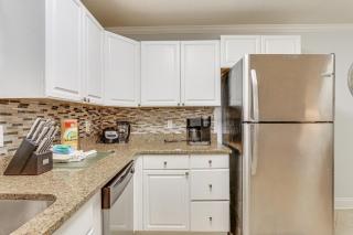 Walk to Beach Hilton Head Resort Condo with Pools! - Hilton Head Island - 1