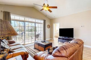Serene Barefoot Resort Condo - Myrtle Beach - 4