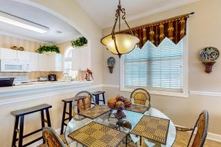 Serene Barefoot Resort Condo - 2