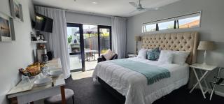 Sunkist B & B - Papamoa - 0