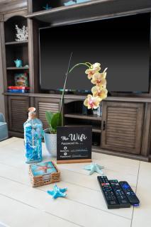 Luxury Family Villa 4 BR with 3 King Beds & Pool - Davenport - 7