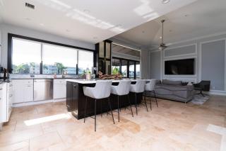 5 Bedroom Luxe Villa on Deep Water Intracoastal - Deerfield Beach - 7