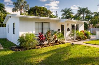 Spacious 3BR Home 2 Baths Amazing Pool Area! - Fort Lauderdale - 8