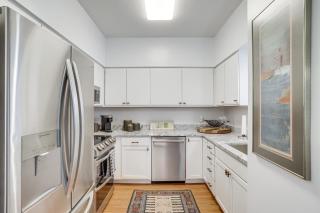 Walk to Lake Michigan - South Haven Condo! - 3