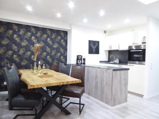 Glamory Winterberg Ferienwohnung Pool Sauna Wifi 6 Personen near Bikepark Balkon PS4 - Winterberg - 5