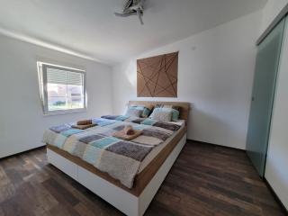 Apartments with a parking space Vir - 22347 - Vir - 2
