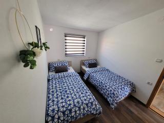 Apartments with a parking space Vir - 22347 - Vir - 1