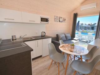 Holiday cottages, pool, whirlpool, Dabki - Dąbki - 5