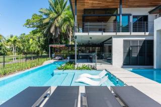 8 Beachfront Mirage - Port Douglas - 1