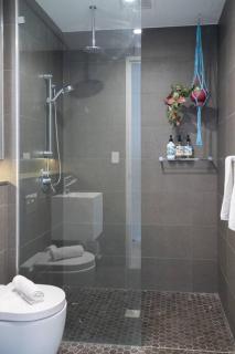 The Pavillion Suite - Cool and Contemporary Bondi - 7