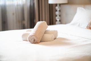 Lakeside Hideaway - 4