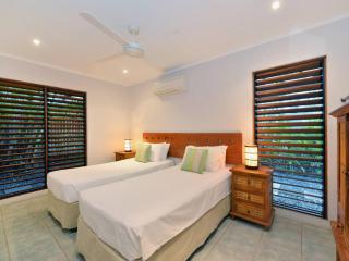 Cassowary Villa 1 - Short Walk to Beach and Town - Port Douglas - 2