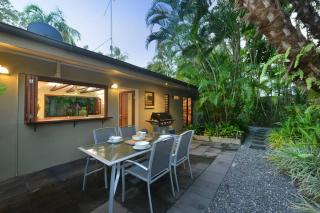 Cassowary Villa 2 - a short level walk to town - Port Douglas - 9