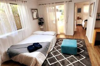 Peaceful Getaway - Stylish, Newly Updated House - Brisbane - 7