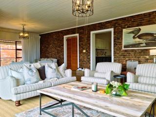 79 Protea Drive, self-catering Home, sleeps 6 - Gordonʼs Bay - 4