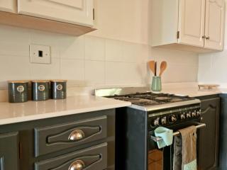 '79 Protea' Charming self-catering Home, sleeps 6 with Sea Views - 2