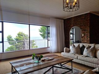 79 Protea Drive, self-catering Home, sleeps 6 - Gordonʼs Bay - 7