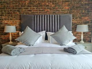 79 Protea Drive, self-catering Home, sleeps 6 - Gordonʼs Bay - 6
