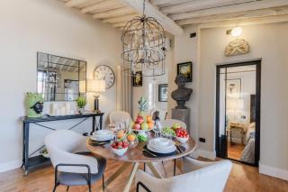 Attico con grande terrazza e vista sulla città - 4