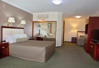 Best Western Plus Ambassador Orange - 8