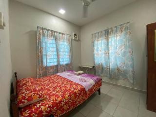 Al-Qamar Homestay - Kota Bharu - 1