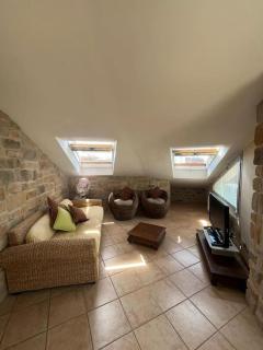 Solemahouse - The Bright Attic - 7