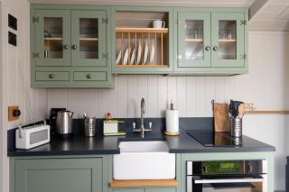 Deer Lodge Shepherds Hut - Rowlands Castle - 8