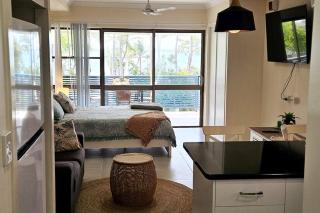 WhitsunStays - Le Beach Shack - Mackay - 9