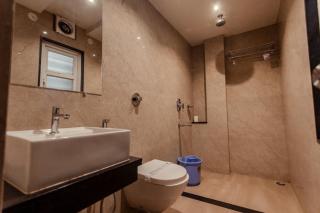 Hotel Central Plaza - 7