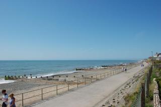 Ty Traeth Beach House - 8