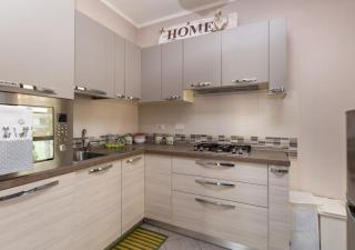 Comfy cozy apartment close to Metro - Torino - 8