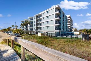Jax Beach OceanFront Getaway - Jacksonville Beach - 3