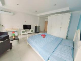 Orca Guest House and Restaurant - 1