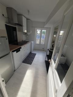 Au pied de la forteresse - 2