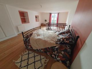 Au pied de la forteresse - 1