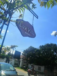 Airport Lux Villa - Negombo - 8
