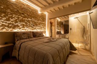 Forma Your Boutique Suite - 2