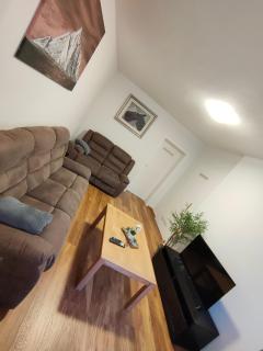 Large Central Apartment - MODERN & Fully Equipped - near fair - 2