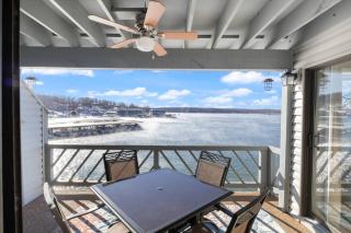 Beachy Lakefront Condo in the heart of Osage Beach - Osage Beach - 5