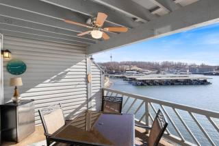 Beachy Lakefront Condo in the heart of Osage Beach - Osage Beach - 1