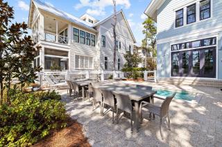 Private Pool, Lake Views, Great Outdoor Space - Lake District Home in Watercolor, FL home - Santa Rosa Beach - 8