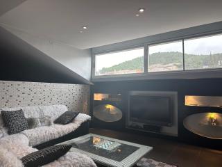 Casa Nostra - 1