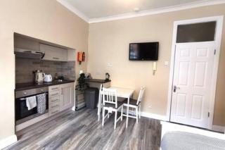 Cosy Central Studio off OConnell FAST WIFI - Dublin - 1