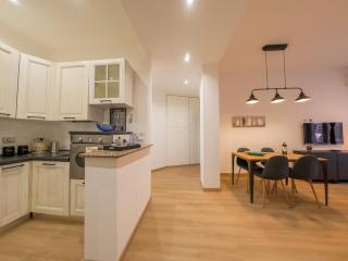 Chic Modern 2-Bedroom near Metro - 1