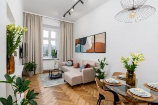 Cracow Best Location Apartment No:6 by Cozyplace - 2