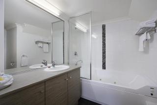 Prince of Wales Hotel - 6