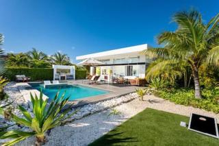 Beachside 2 Bedroom Villa with Pool and Resort Amenities - White Villas - v7 - Providenciales - 0