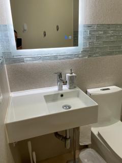 Newly Remodeled Family Friendly 3B/2B House - Henderson - 5