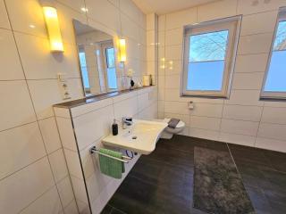 EcoCube Lingen - Balkon, 2Zimmer, Waschmaschine, GästeWC, Backofen - 5