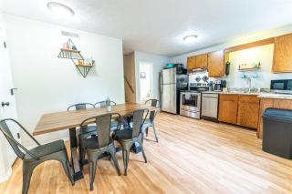 Tribesman Resort #1 on Table Rock Lake by Silver Dollar City - Branson - 3